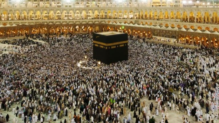 hac_ve_umre_yapacaklara_enfeksiyon_uyarisi_1555481872_0663