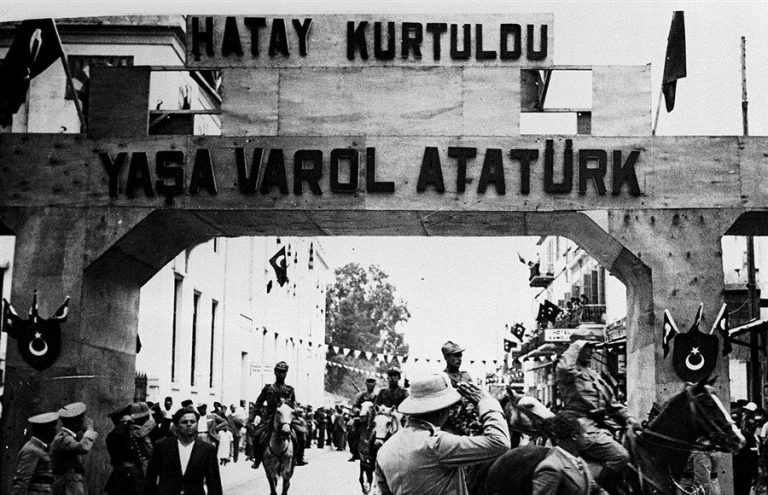 1721716013_20190723-012509151_ana-resim_hatay-kurtuldu-yasha-varol-ataturk-900-x-600-900x580