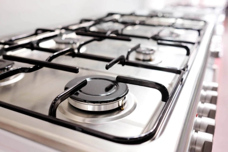 150113de-ea02-34e5-a706-eacda265701e_825 v