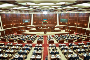 Milli Məclisin növbədənkənar sessiyasının növbəti iclası başlayıb, 14 məsələ müzakirə olunacaq