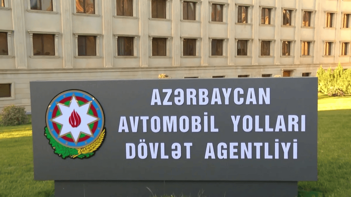 9d0eae65-4153- v